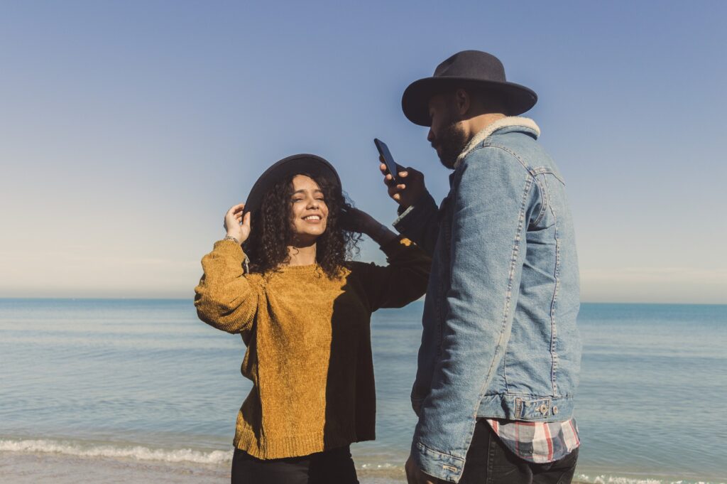 Couple Dating with Text Message